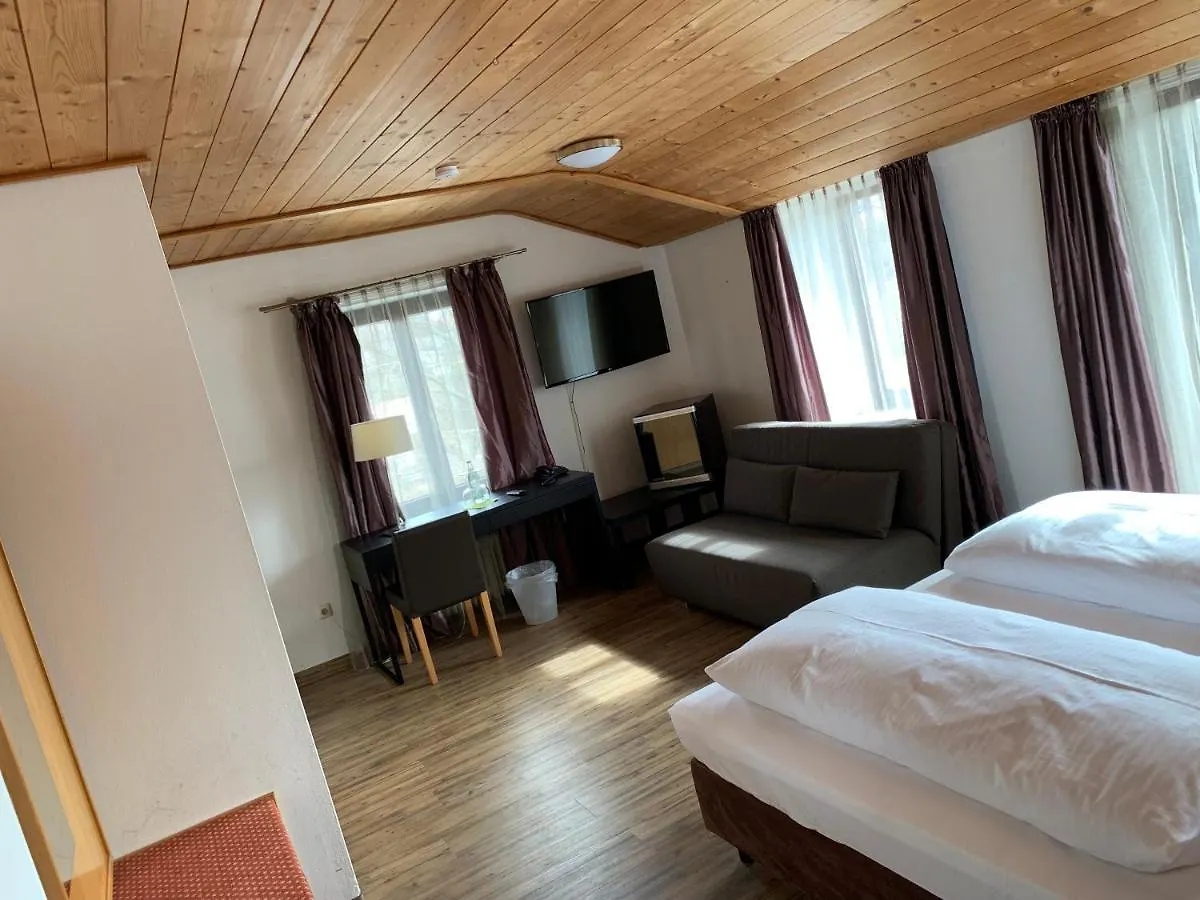 Hotel Seeluna Am Klostersee 3*, Ebersberg